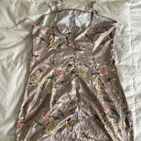 Beige floral satin square neck mini slip dress - Picture 9 of 9